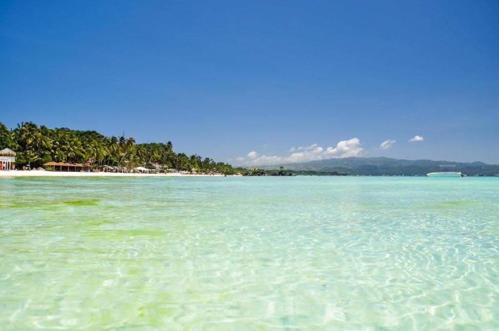 Fat Jimmy'S Hotel Boracay Balabag  Екстериор снимка