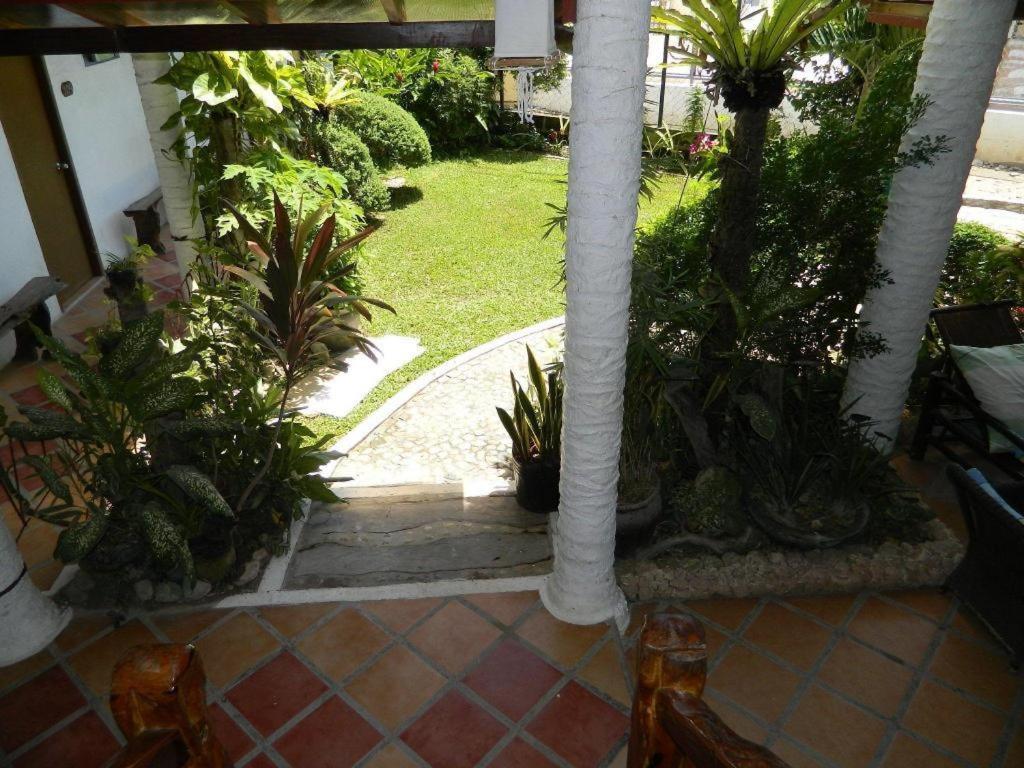 Fat Jimmy'S Hotel Boracay Balabag  Екстериор снимка